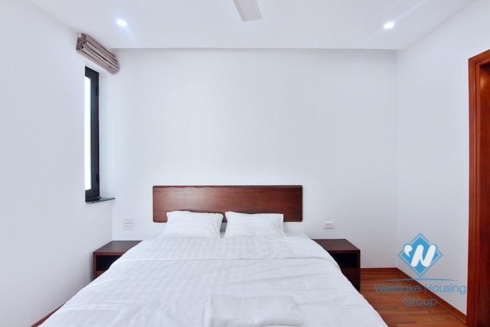 A gorgeous and brand new 2 bedroom apartment for rent in Xuan dieu, Tay ho